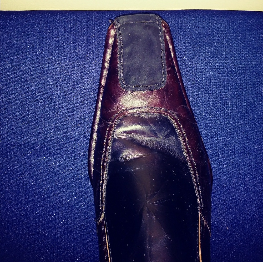 Men's leather dress shoe